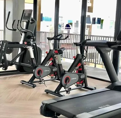 Amani Grand And Residences - Pool View 333b Free Wifi, Netflix, Pool And Gym House, 3mins To Mactan Cebu International Airport * Lapu-Lapu City